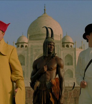 The Fall movie main characters in front of the Taj Mahal